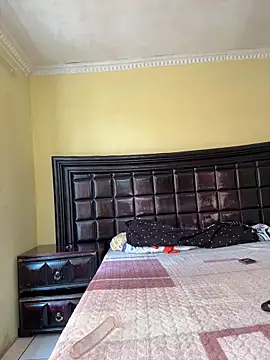 NiaLong21  online show from December 18, 10:30 am