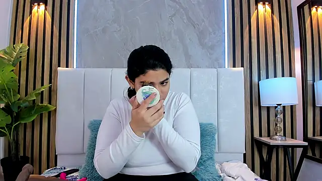 Carlotta de velour online show from January 10, 2:40 am