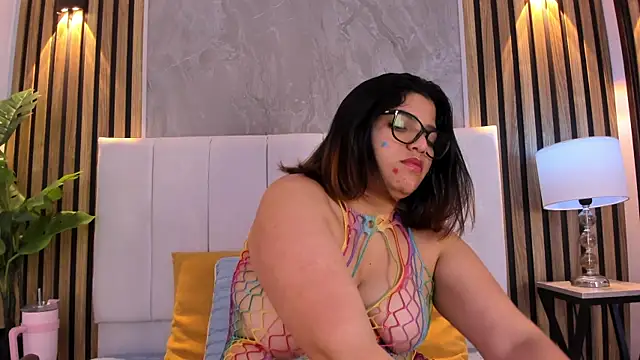 Carlotta de velour online show from May 26, 3:04 am