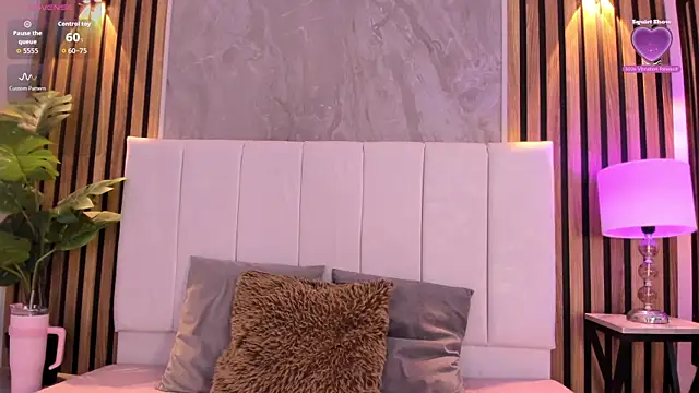 Snapshot of Carlotta_de_velour chatting on July 10, 2:55 am Carlotta de velour online show from July 10, 2:55 am