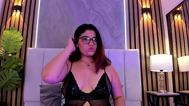 Snapshot of Carlotta_de_velour chatting on February 7, 3:03 am Carlotta de velour online show from February 7, 3:03 am