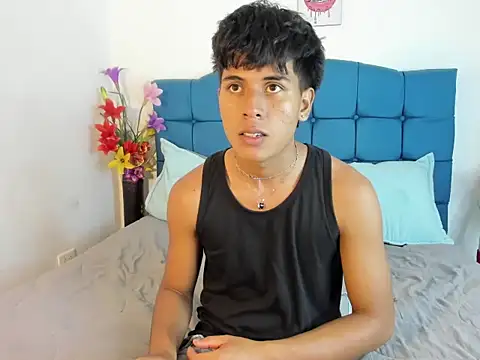 Valentino Lane online show from January 13, 2:26 am