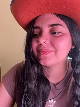 candicewest  online show from February 26, 3:12 pm