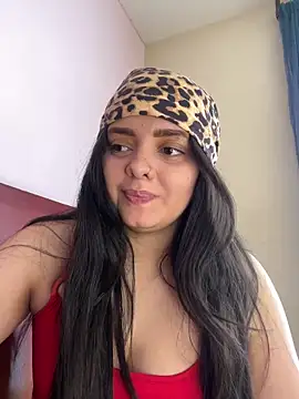 candicewest  online show from December 20, 6:11 pm