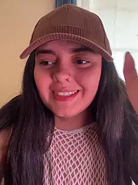 candicewest  online show from February 2, 4:17 pm