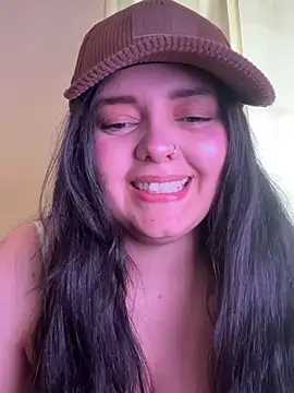 candicewest  online show from May 15, 4:16 pm