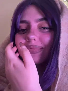 Snapshot of candicewest_ chatting on July 6, 5:48 pm candicewest online show from July 6, 5:48 pm