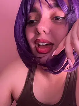 Snapshot of candicewest_ chatting on July 26, 6:37 pm candicewest online show from July 26, 6:37 pm