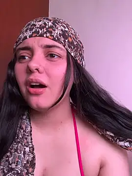 candicewest  online show from February 27, 5:02 pm