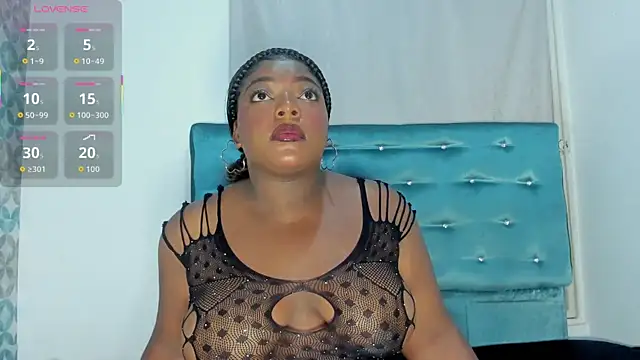 Tamaramilleer online show from November 27, 3:01 pm