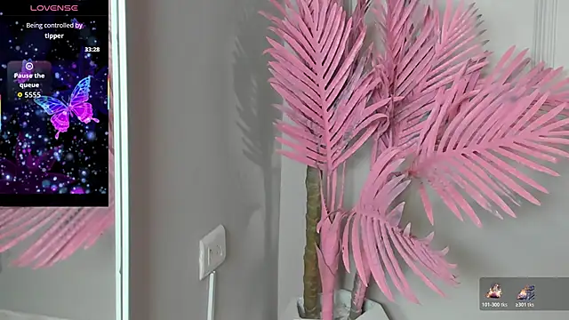 Tamaramilleer online show from February 7, 3:47 am