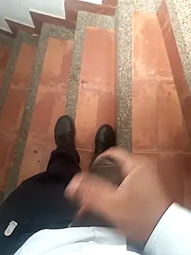 Loquillopajero online show from March 29, 6:53 pm