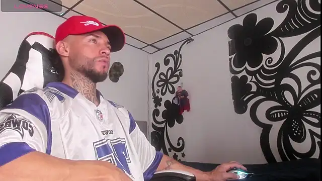 couple-hothot online show from November 11, 9:53 pm