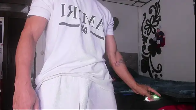 couple-hothot online show from November 15, 10:14 pm