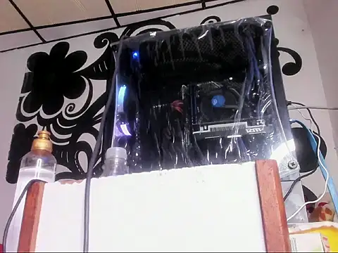 couple-hothot online show from December 13, 9:21 pm