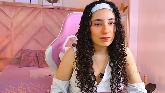 DemiJones  online show from June 2, 4:45 am