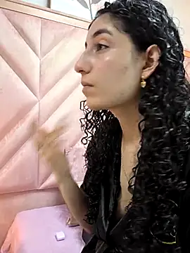 DemiJones  online show from April 29, 3:21 am
