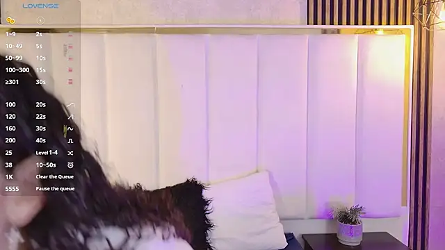 DemiJones  online show from November 12, 3:54 am