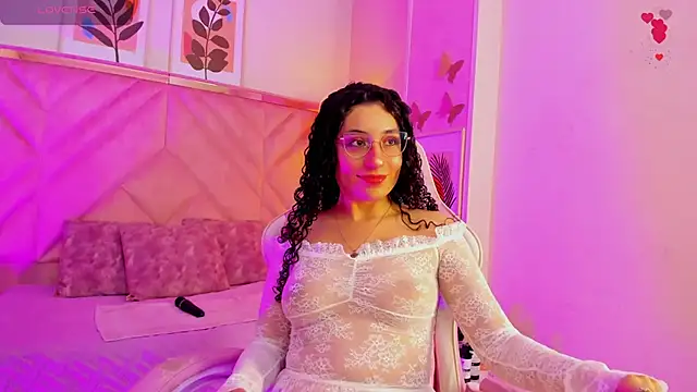 DemiJones  online show from February 19, 3:58 am