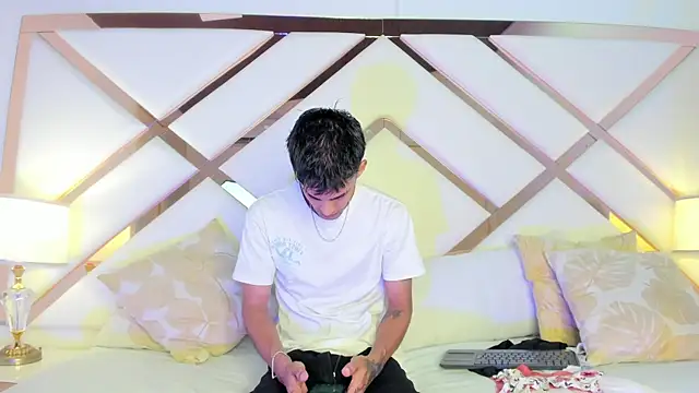 Aitana valverde online show from November 7, 7:51 pm