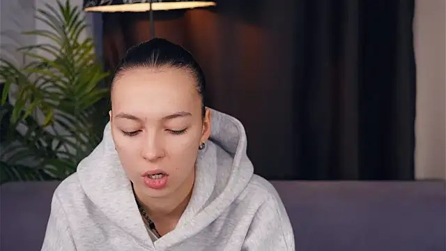 IvetteZermeno online show from November 11, 10:32 am