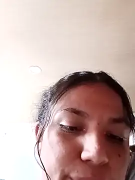 iriss 05 online show from December 4, 11:31 am