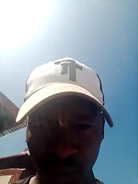 Snapshot of Capsuleeee chatting on November 9, 7:12 am Capsuleeee online show from November 9, 7:12 am