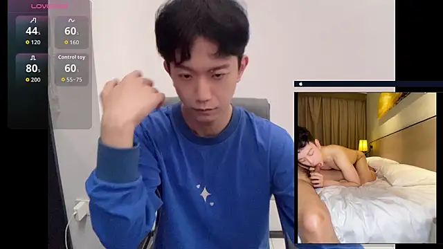 CouplingCry online show from March 27, 3:46 pm