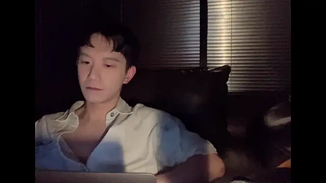 CouplingCry online show from November 30, 2:51 pm