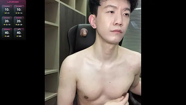 CouplingCry online show from May 27, 4:03 pm