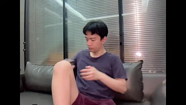 CouplingCry online show from December 3, 2:49 pm