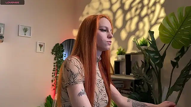 Snapshot of KatePalmers chatting on November 10, 12:32 pm KatePalmers online show from November 10, 12:32 pm