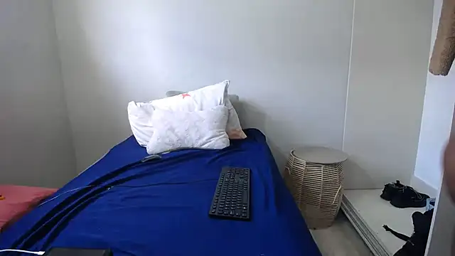 SexySlimMelanin online show from December 1, 11:33 am