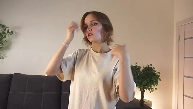 VinnieLaguna online show from December 5, 7:01 pm