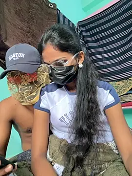 Snapshot of leenaboy@xh chatting on November 14, 3:54 am leenaboyxh online show from November 14, 3:54 am