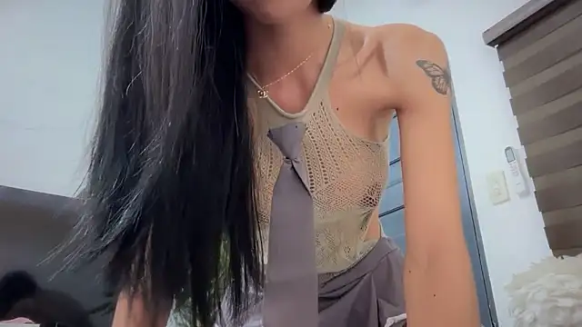 Snapshot of bajejek01 chatting on January 17, 8:12 pm bajejek01 online show from January 17, 8:12 pm