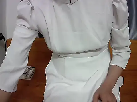 Snapshot of Hatmuaxa chatting on November 19, 6:13 am Hatmuaxa online show from November 19, 6:13 am