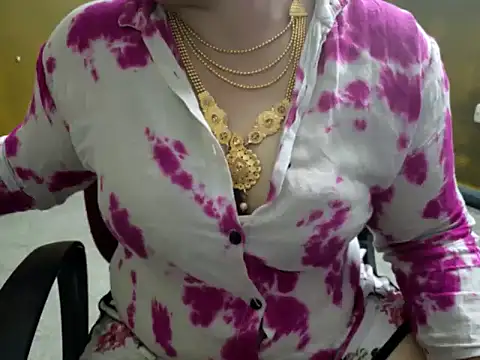 Tamil VirginAss2 online show from February 7, 8:28 pm