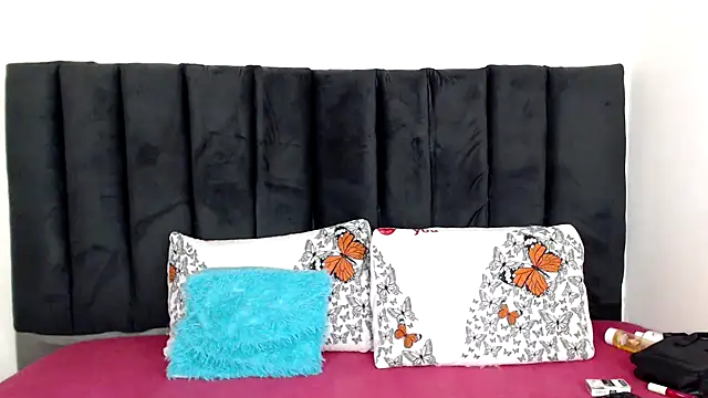 Miss-Berries online show from February 23, 2:35 am