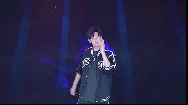 AAA-winner online show from February 6, 3:24 am