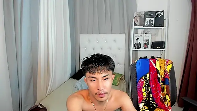 Snapshot of Urloverhardcock chatting on January 11, 4:30 am Urloverhardcock online show from January 11, 4:30 am