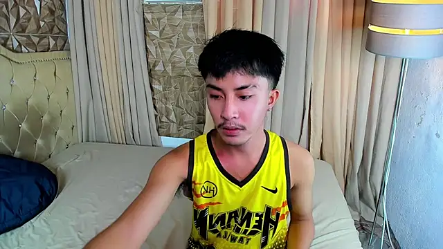 Urloverhardcock online show from May 15, 6:55 am