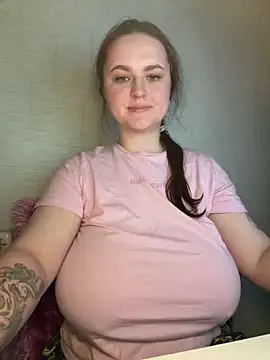 Snapshot of Monika_Boobs chatting on December 17, 5:18 pm Monika Boobs online show from December 17, 5:18 pm