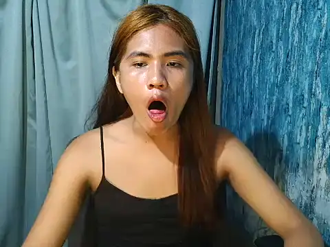 Snapshot of Rema_thebigcock chatting on June 15, 1:55 pm Rema thebigcock online show from June 15, 1:55 pm