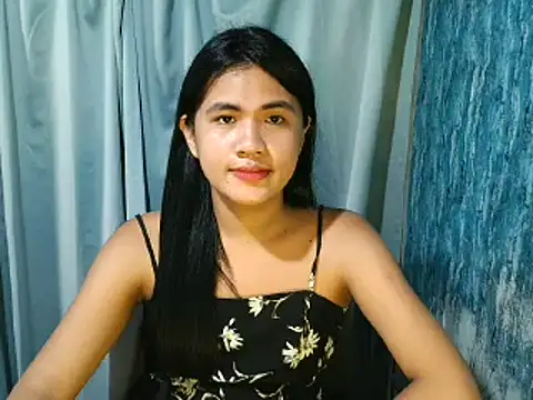Snapshot of Rema_thebigcock chatting on July 6, 2:07 am Rema thebigcock online show from July 6, 2:07 am