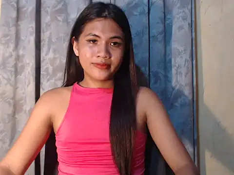 Snapshot of Rema_thebigcock chatting on February 12, 7:52 am Rema thebigcock online show from February 12, 7:52 am