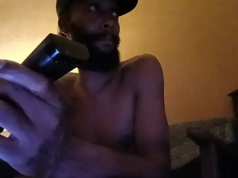 Snapshot of Blackhot97a chatting on June 29, 11:37 pm Blackhot97a online show from June 29, 11:37 pm