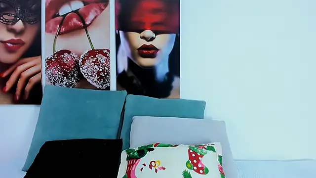 Snapshot of Andhrea_Vale chatting on November 8, 11:36 am Andhrea Vale online show from November 8, 11:36 am