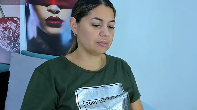 Andhrea Vale online show from January 14, 11:47 am