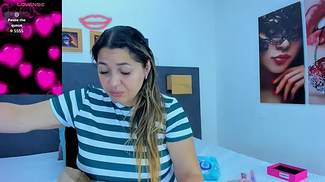 Andhrea Vale online show from April 11, 12:20 pm